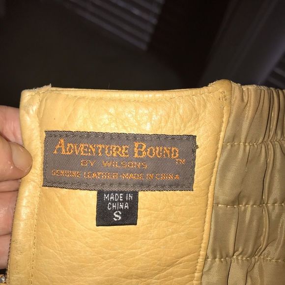 TAN LEATHER FRINGE HALTER TOP.  🔥 - Picture 6 of 6